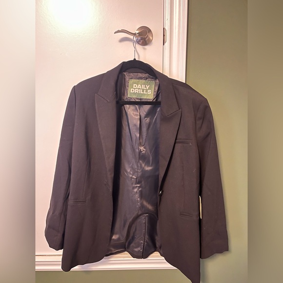 Daily Drills Black oversized blazer - Picture 3 of 6
